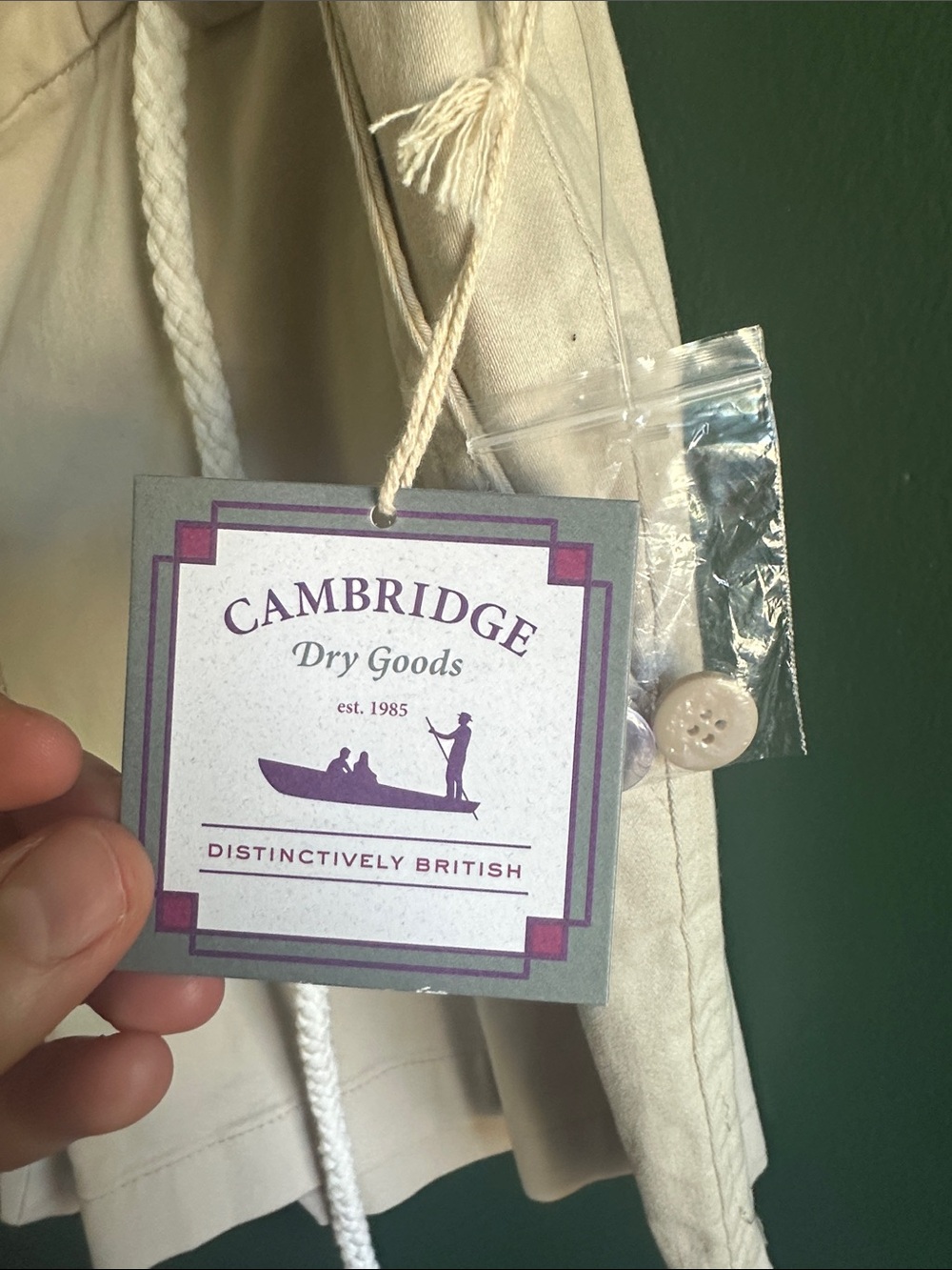Cambridge Dry Goods Beige Rope-Belt Women's Shorts Size 10 NWT - Picture 3 of 12